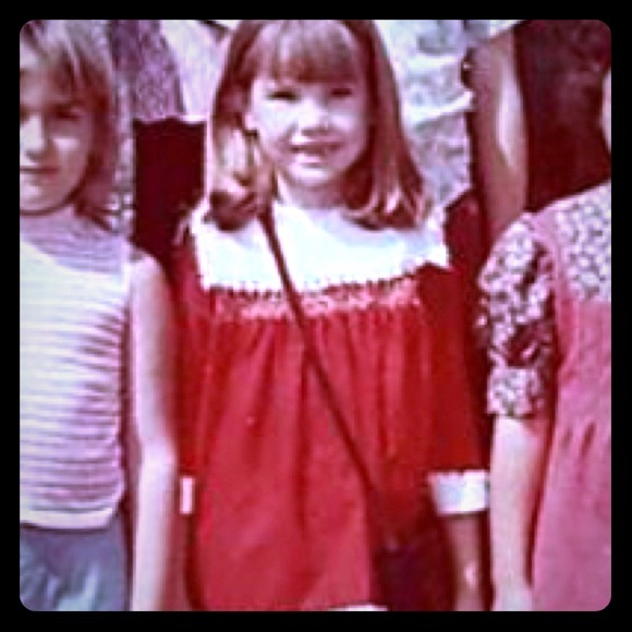 Meet Your Posher Kim! - Picture 1 of 7